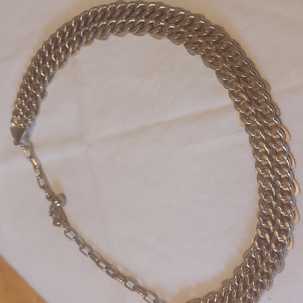 Silvertone Double Leaf Choker #203 - Picture 6 of 6